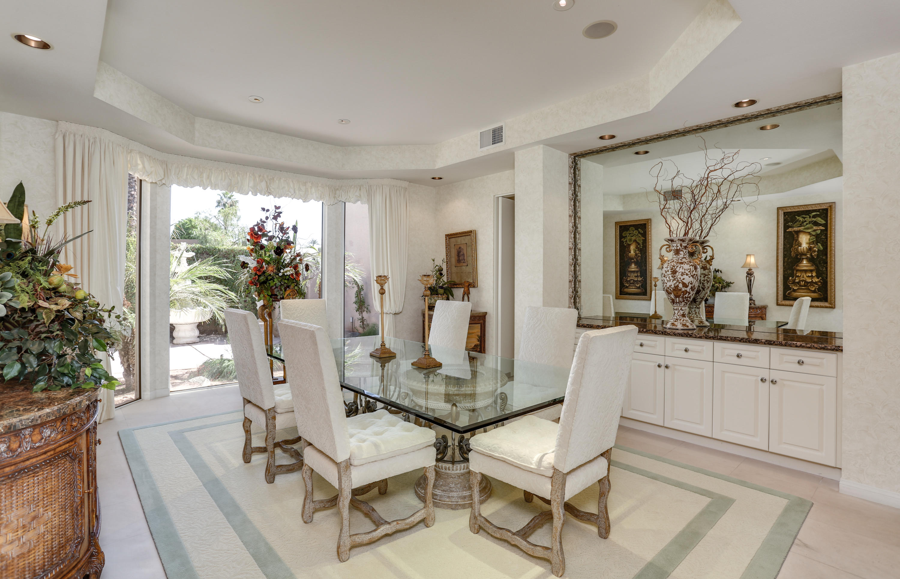 105 Waterford Circle Rancho Mirage, CA 92270 - Photo 13 of 43 Dining Room