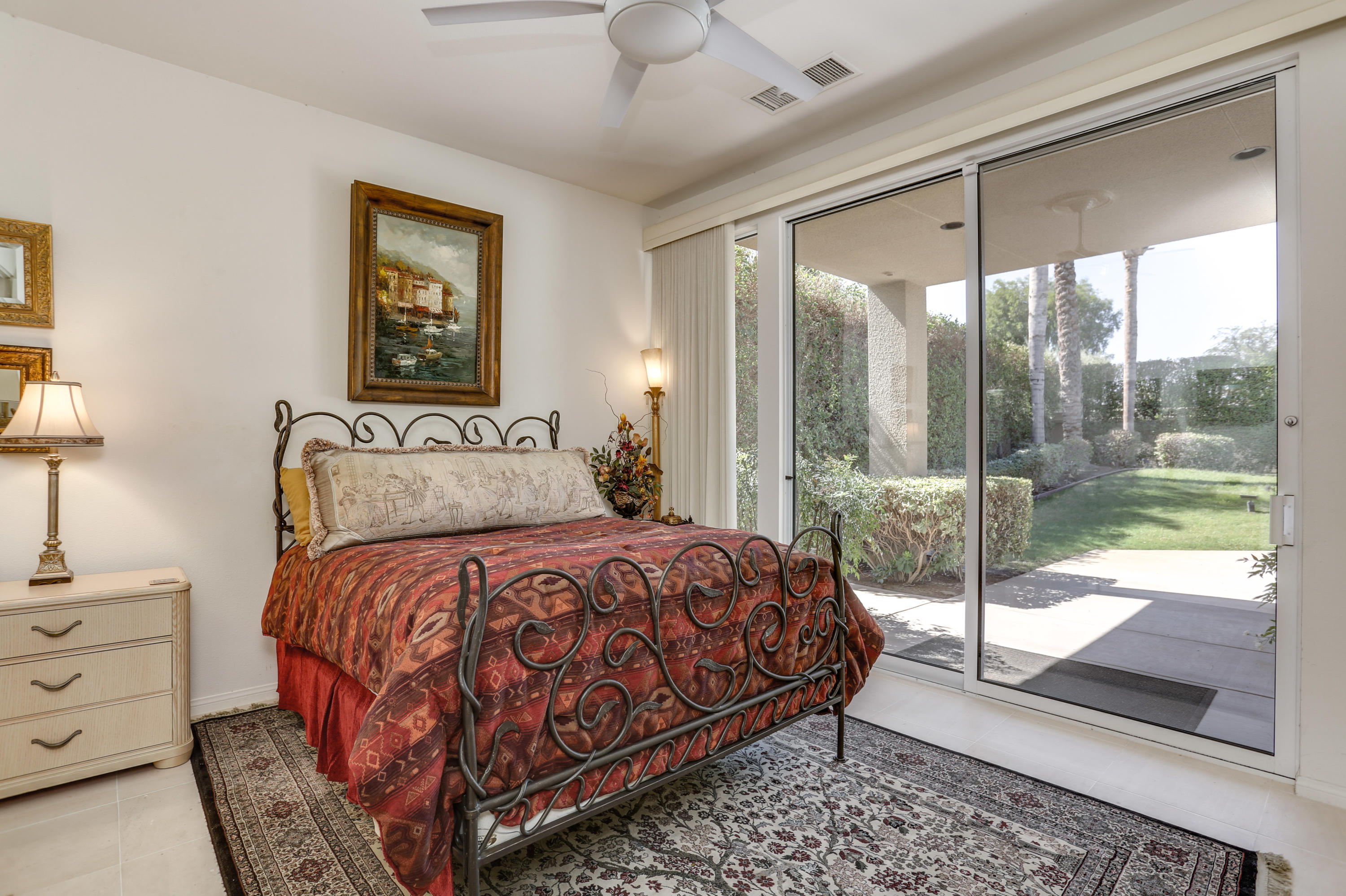 105 Waterford Circle Rancho Mirage, CA 92270 - Photo 21 of 43 Guest room