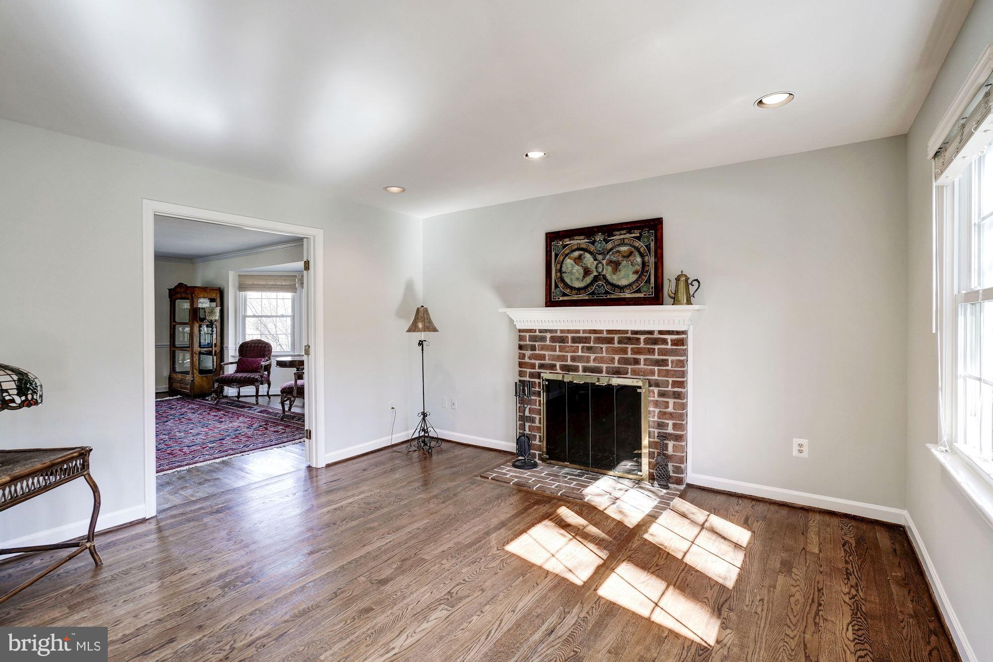 1243 Colonial Road McLean, VA 22101 - Photo 8 of 26 Family Room