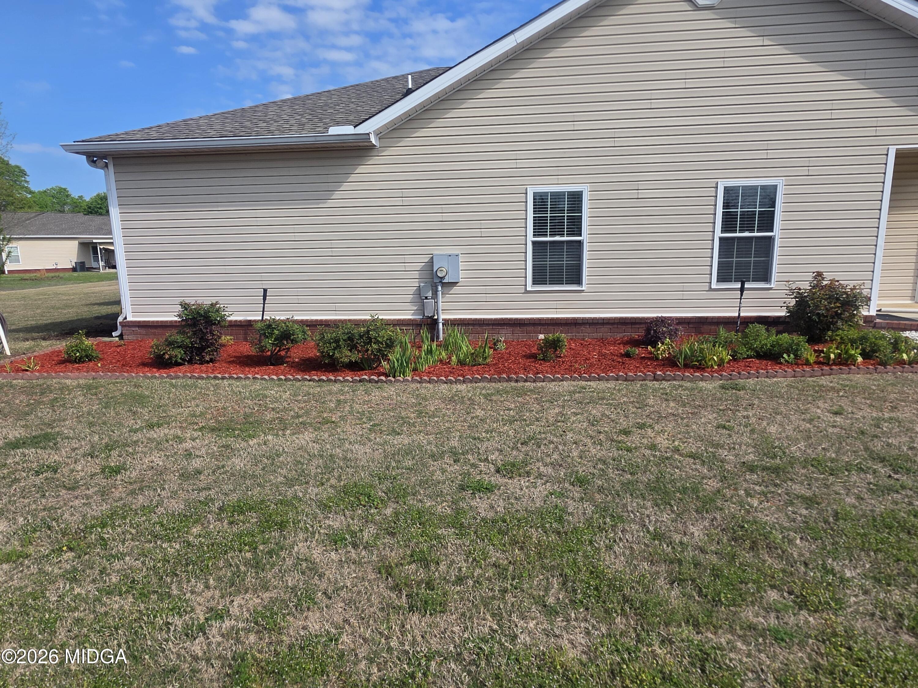 143 Jabrok Circle Macon, GA 31216 - Photo 14 of 15 a front view of house with an outdoor space