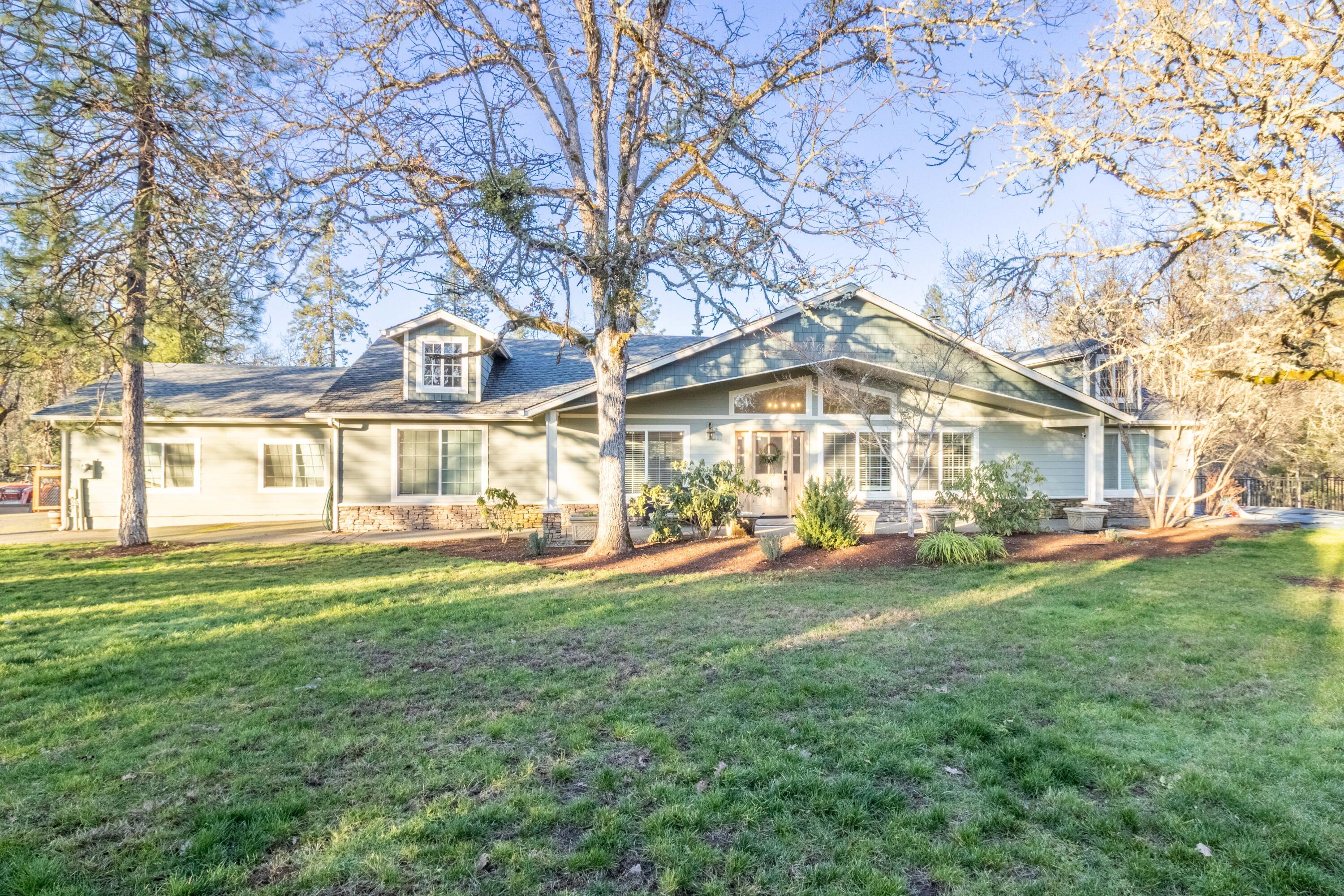 760 Flaming Road Grants Pass, OR 97526 - Photo 37 of 43 37