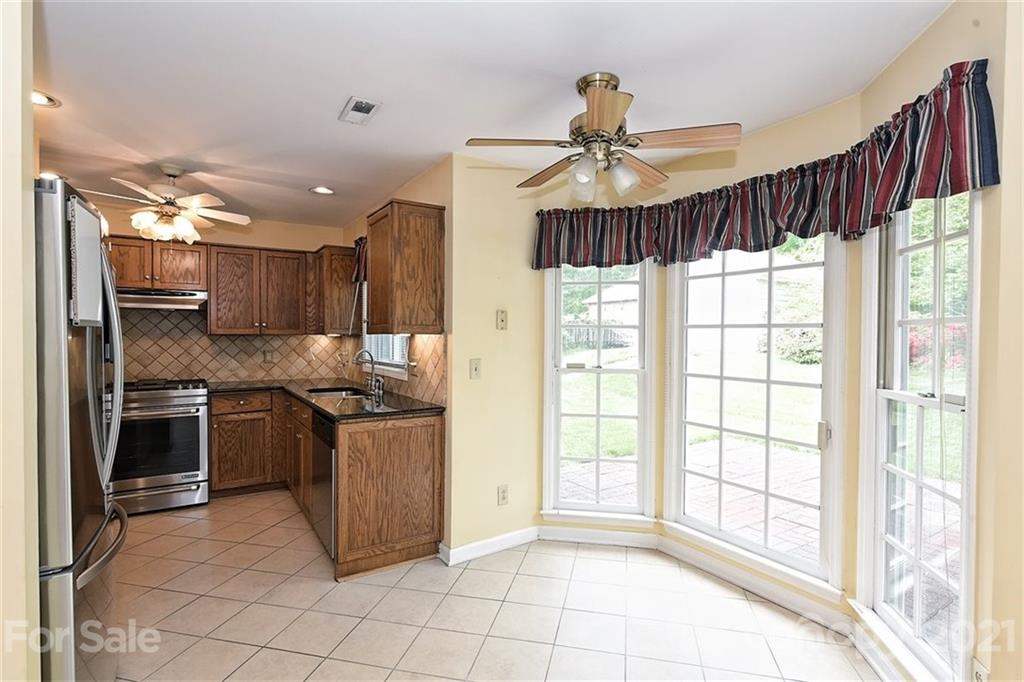 10923 Ridge Acres Road Charlotte, NC 28214 - Photo 15 of 38 Gallery Image 15