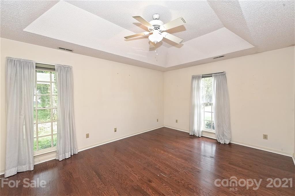 10923 Ridge Acres Road Charlotte, NC 28214 - Photo 21 of 38 Gallery Image 21