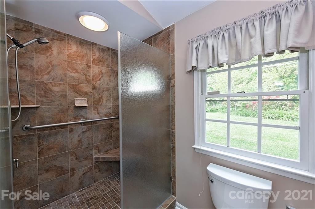 10923 Ridge Acres Road Charlotte, NC 28214 - Photo 25 of 38 Gallery Image 25