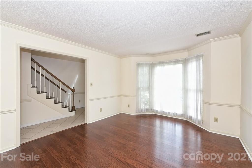 10923 Ridge Acres Road Charlotte, NC 28214 - Photo 4 of 38 Gallery Image 4