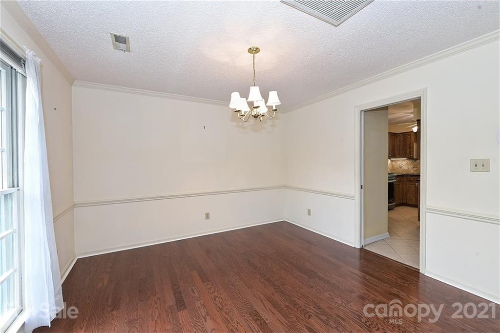 10923 Ridge Acres Road Charlotte, NC 28214 - Photo 6 of 38 Gallery Image 6