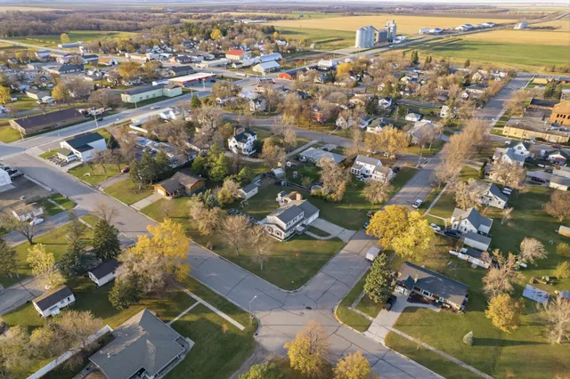 $378,000 | 436 2nd Avenue East, Halstad, MN 56548