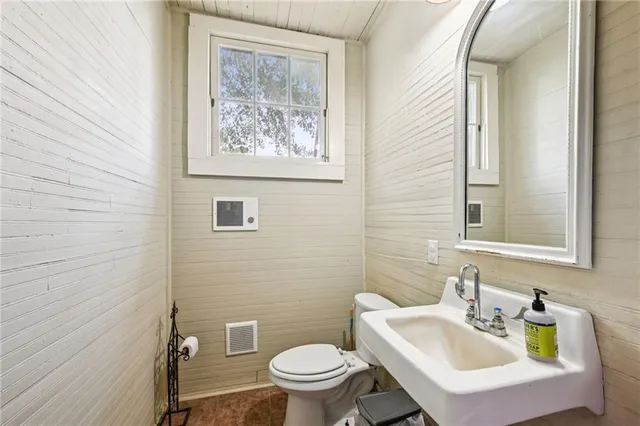 $425,000 | 72074 Live Oak Street, Abita Springs, LA 70420