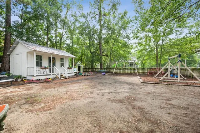 $425,000 | 72074 Live Oak Street, Abita Springs, LA 70420