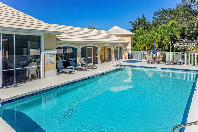 $480,000 | 8412 Whispering Woods Court, Lakewood Ranch, FL 34202