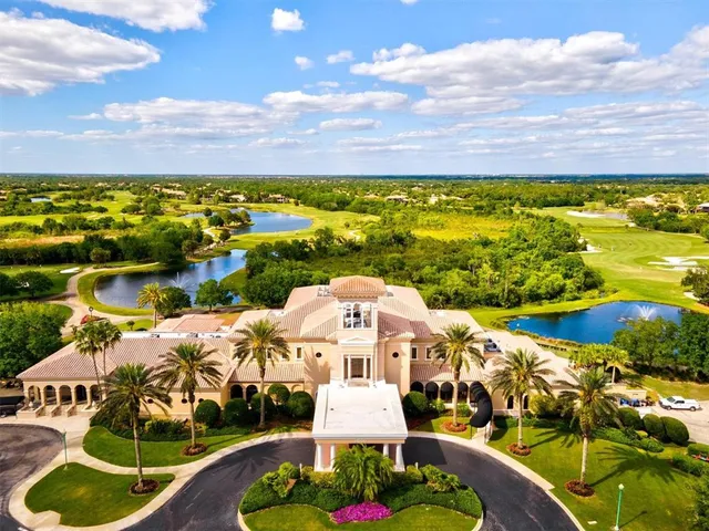 $480,000 | 8412 Whispering Woods Court, Lakewood Ranch, FL 34202