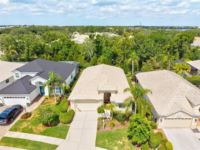 $480,000 | 8412 Whispering Woods Court, Lakewood Ranch, FL 34202