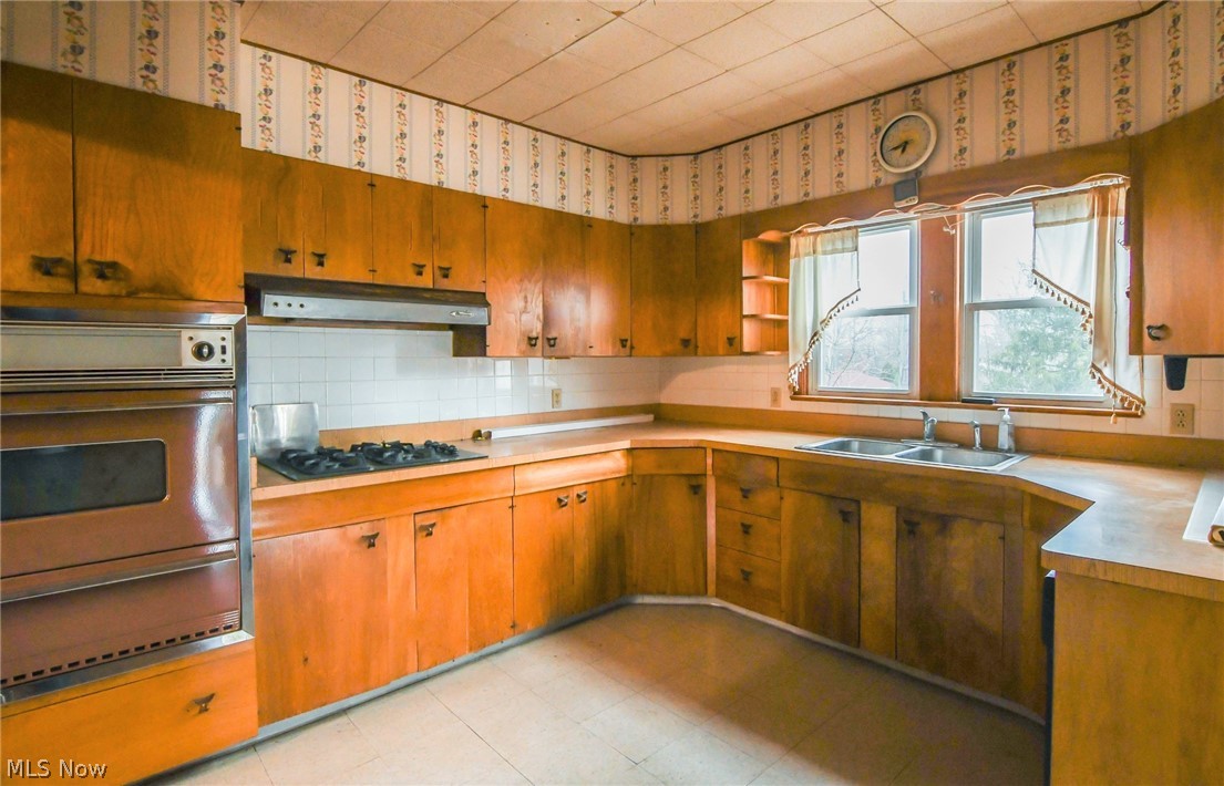 8750 West Pleasant Valley Road Cleveland, OH 44130 - Photo 8 of 25 Gallery Image 8