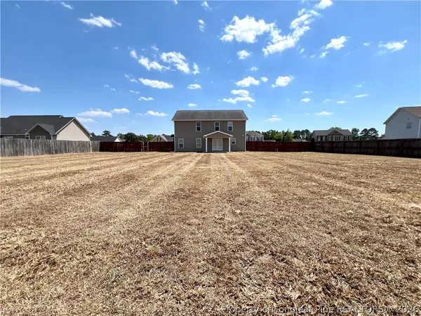 $2,400 | 240 Declaration Drive, Raeford, NC 28376