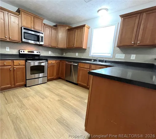 $2,400 | 240 Declaration Drive, Raeford, NC 28376