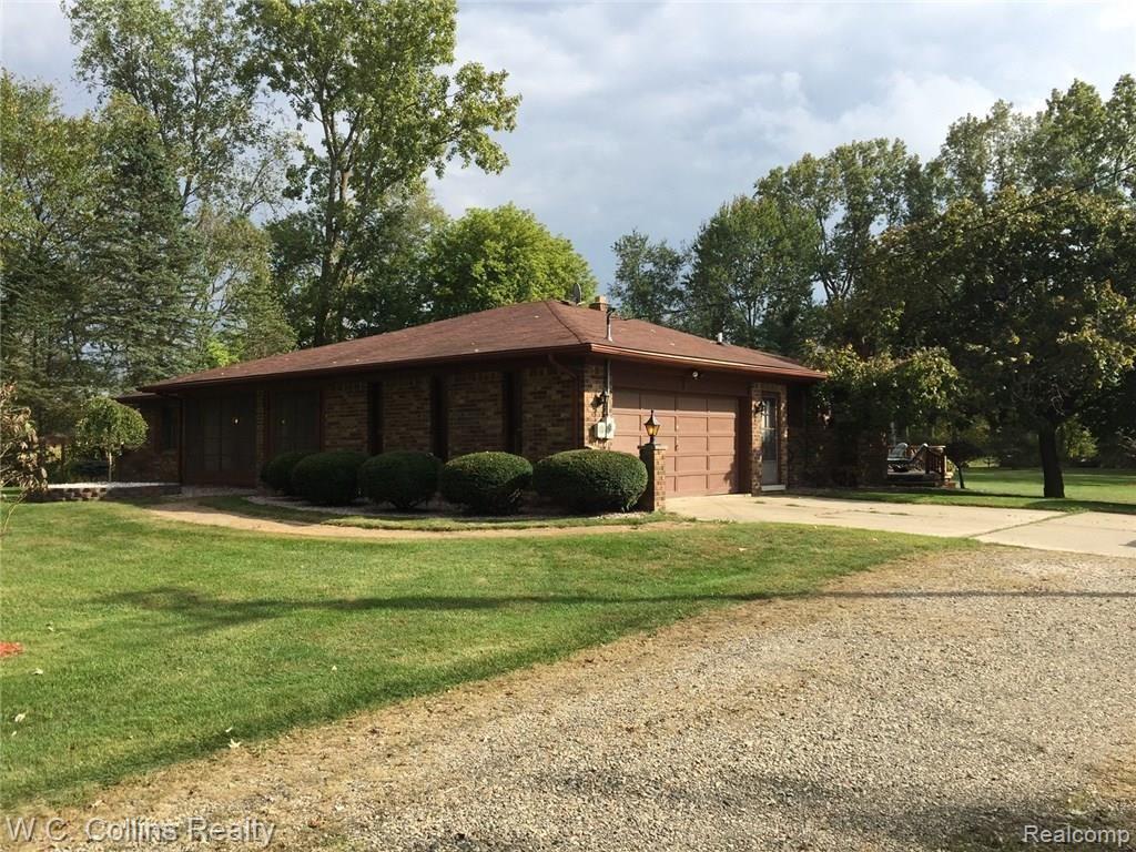 18074 28 Mile Road Ray, MI 48096 - Photo 2 of 32 Side Turned Garage