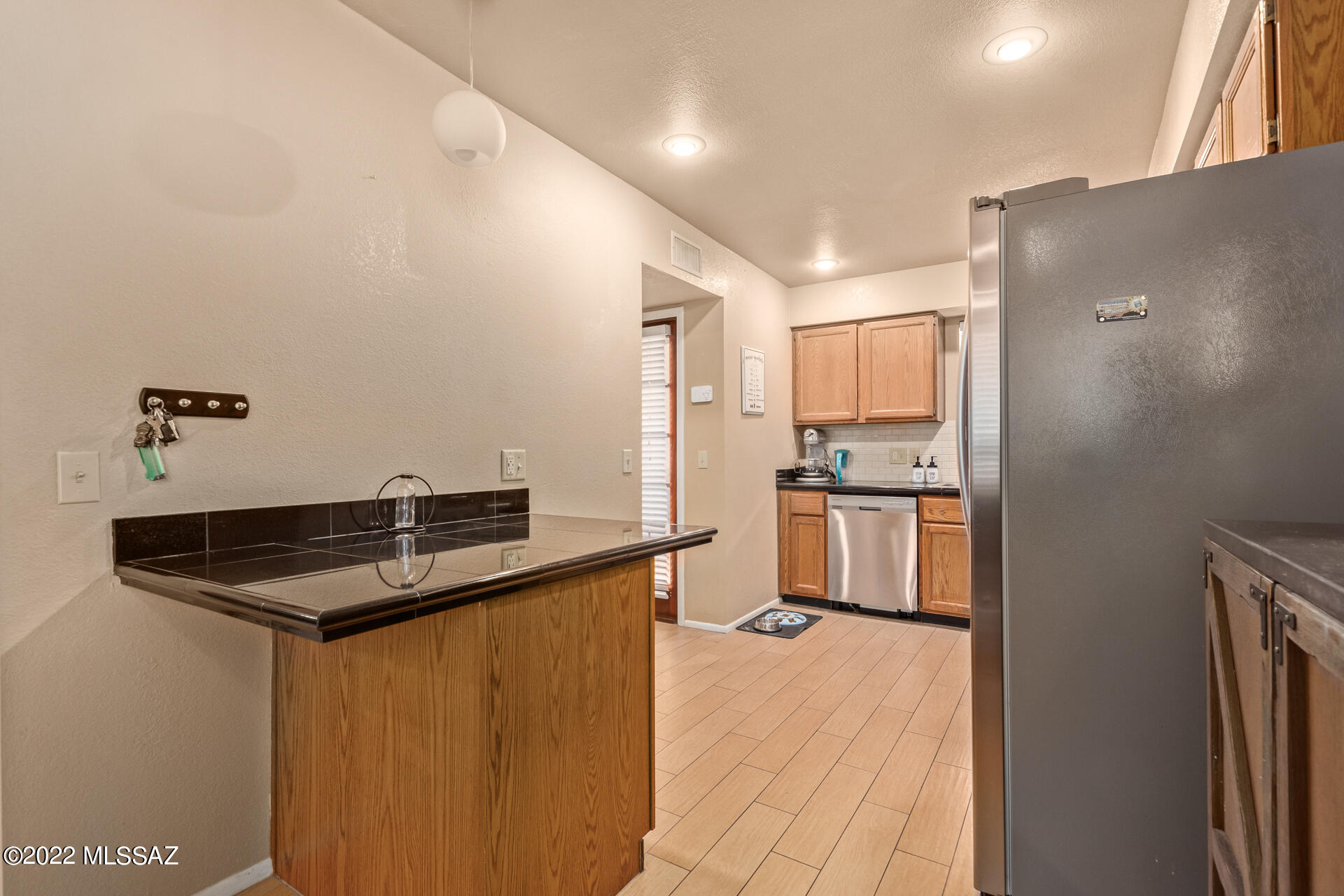 3690 North Country Club Road, Unit 1004 Tucson, AZ 85716 - Photo 8 of 24