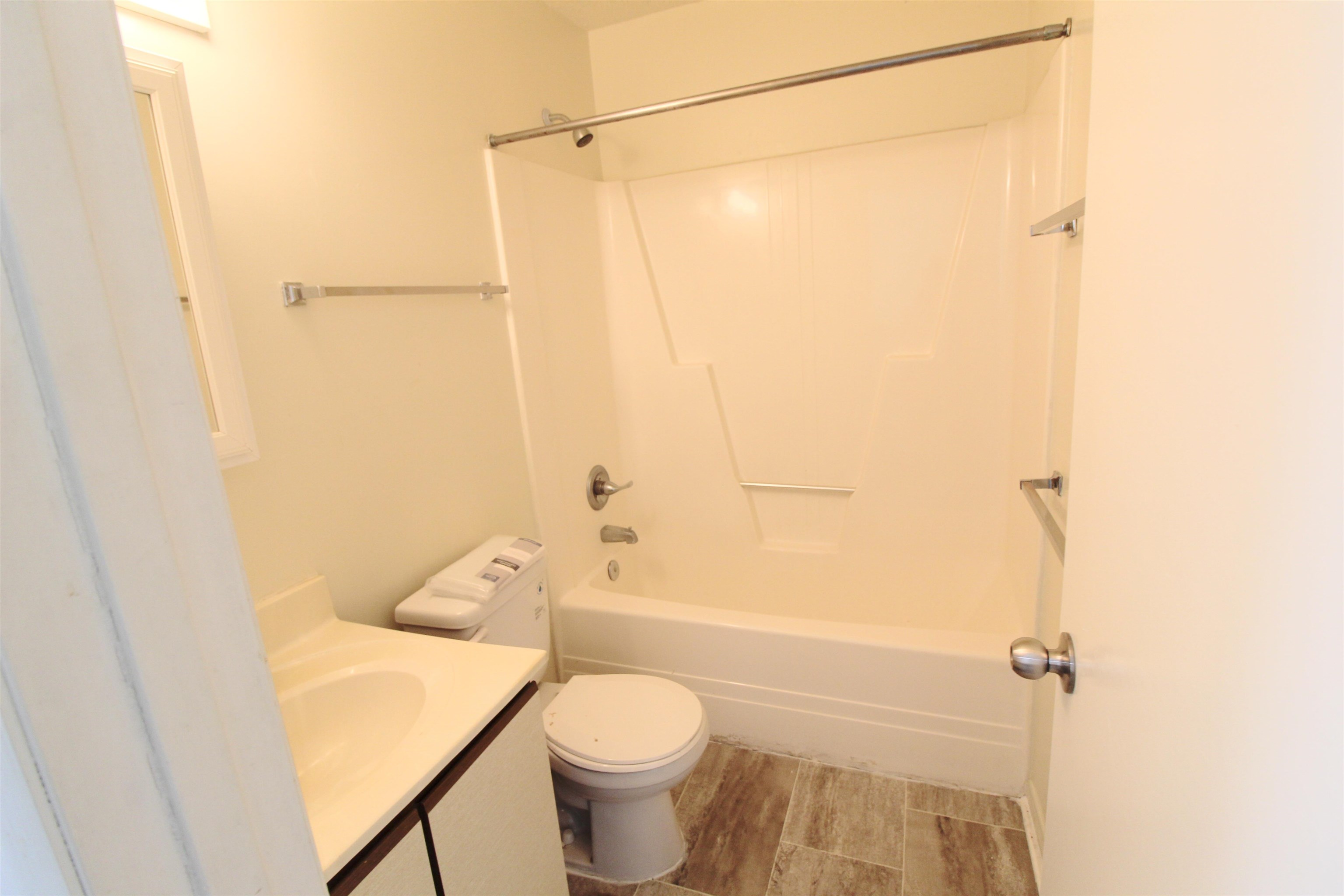 1336 Hunters Road, Unit G Harrisonburg, VA 22801 - Photo 15 of 42 a bathroom with a shower and a toilet