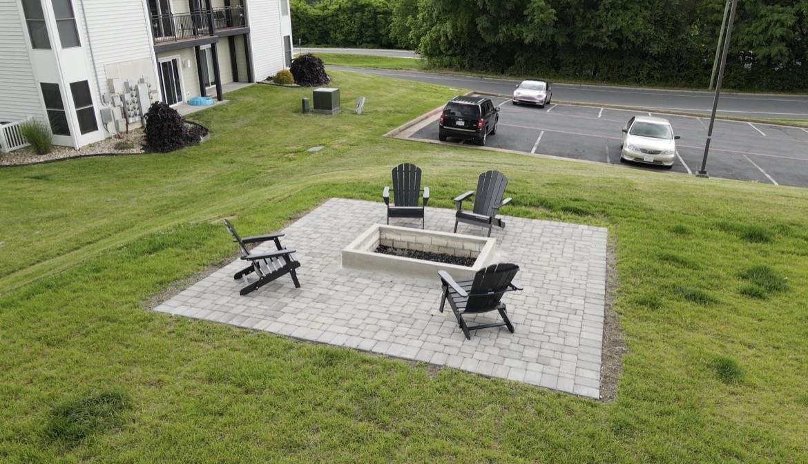 1336 Hunters Road, Unit G Harrisonburg, VA 22801 - Photo 41 of 42 a view of a backyard with sitting area