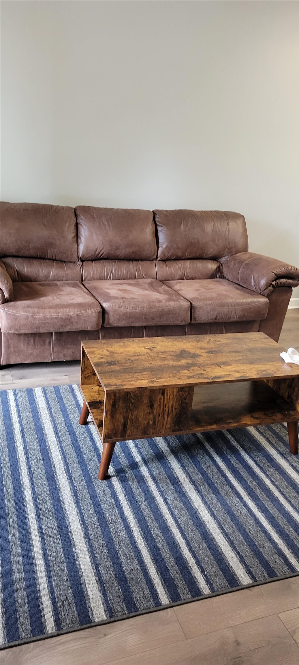 1336 Hunters Road, Unit G Harrisonburg, VA 22801 - Photo 10 of 42 a living room with a couch