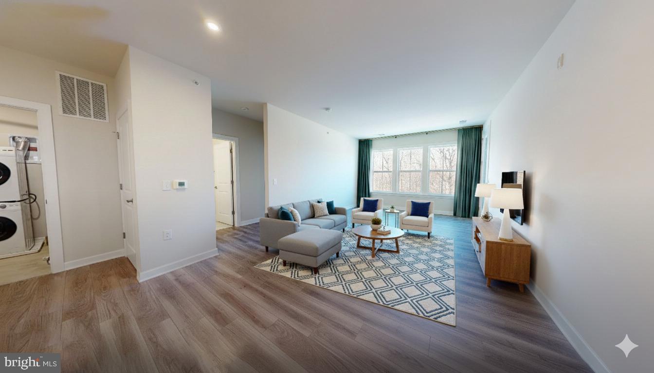 3925 Fair Ridge Drive, Unit 503 Fairfax, VA 22033 - Photo 4 of 37 Virtually staged Living Room