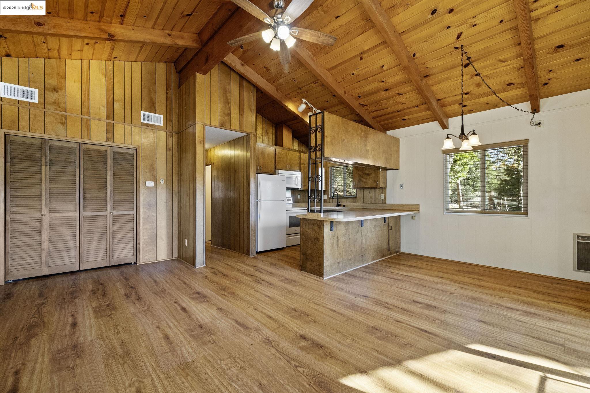 20706 Nonpareil Way Groveland, CA 95321 - Photo 8 of 60