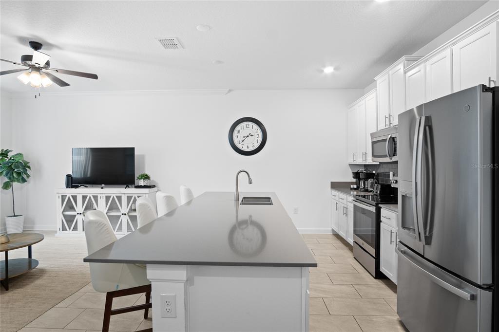 1042 Splash Shot Place Davenport, FL 33896 - Photo 8 of 37