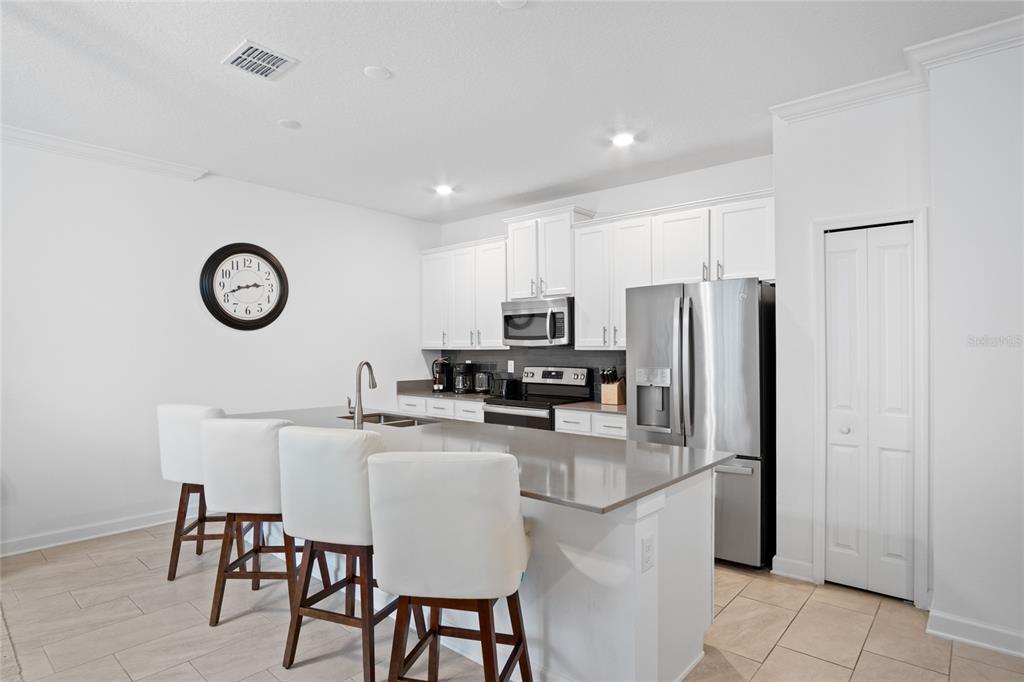 1042 Splash Shot Place Davenport, FL 33896 - Photo 10 of 37