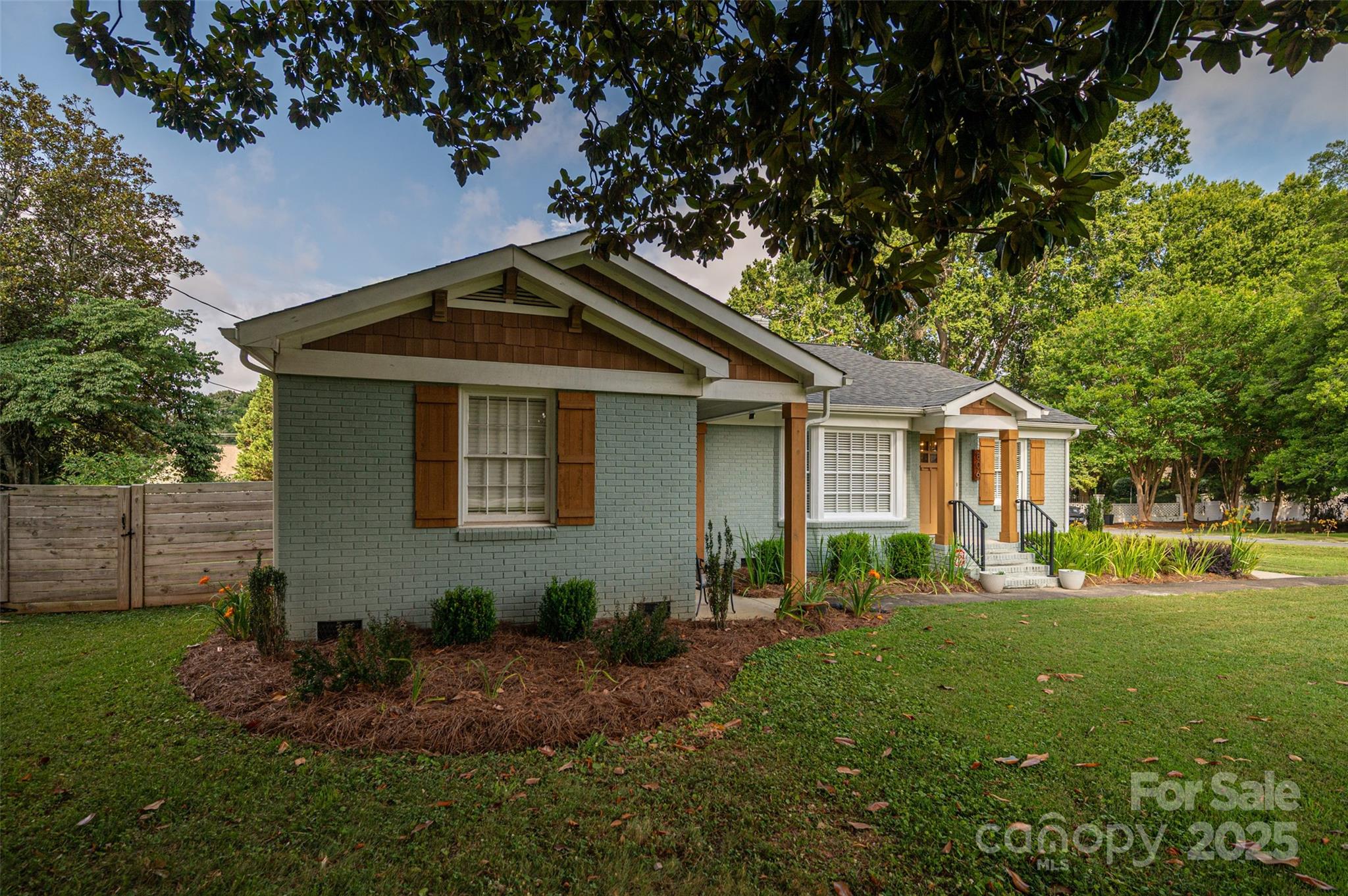 806 South Point Road Belmont, NC 28012 - Photo 5 of 47