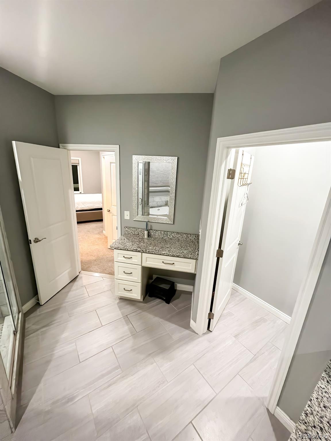 41800 Utica Road Sterling Heights, MI 48313 - Photo 12 of 26 Gallery Image 12