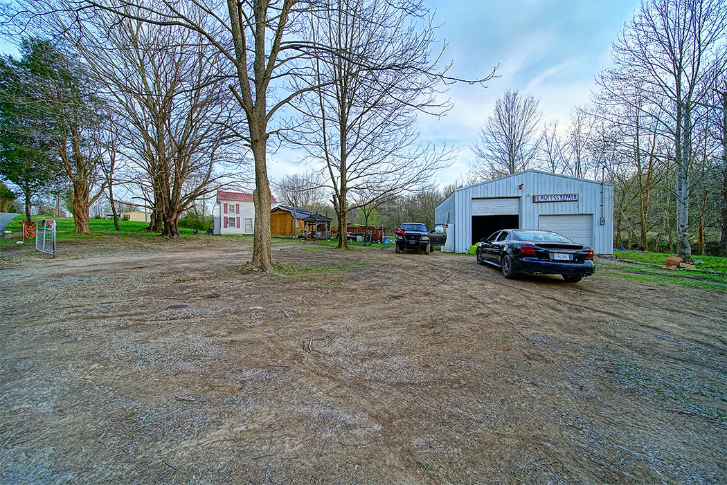 240 Buck Perry Road Bethpage, TN 37022 - Photo 4 of 12