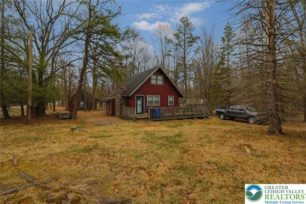 $255,000 | 170 Fern Ridge Road, Blakeslee, PA 18610