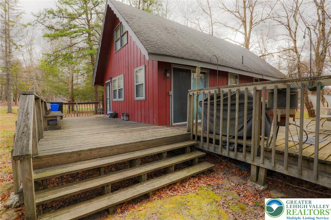 170 Fern Ridge Road Blakeslee, PA 18610 - Photo 2 of 16