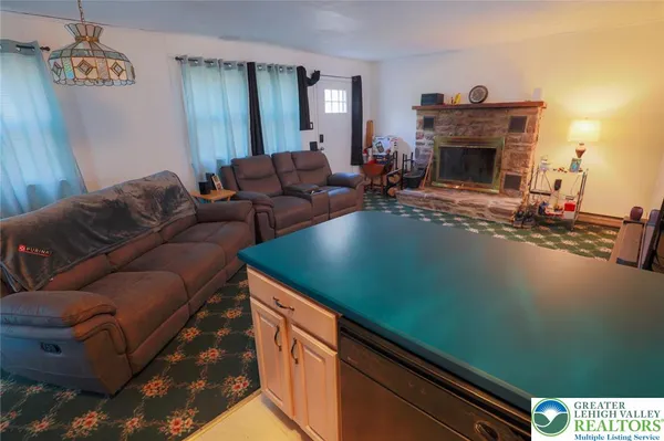 $255,000 | 170 Fern Ridge Road, Blakeslee, PA 18610