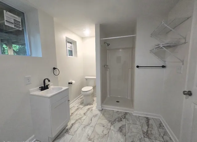 $550,000 | 223 Raymond Hodges Road, Cottontown, TN 37048