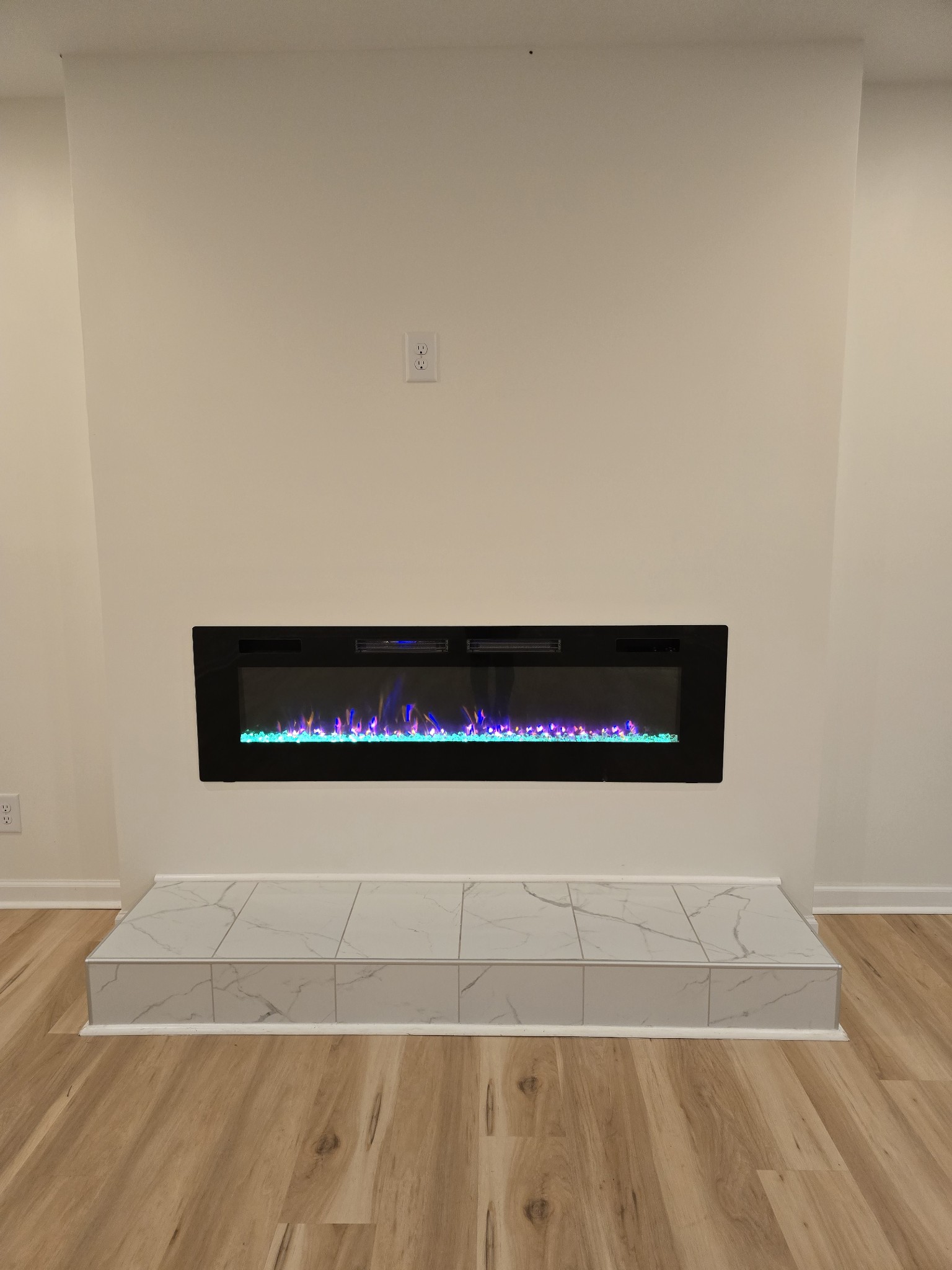 223 Raymond Hodges Road Cottontown, TN 37048 - Photo 7 of 37 a utility room with a bench