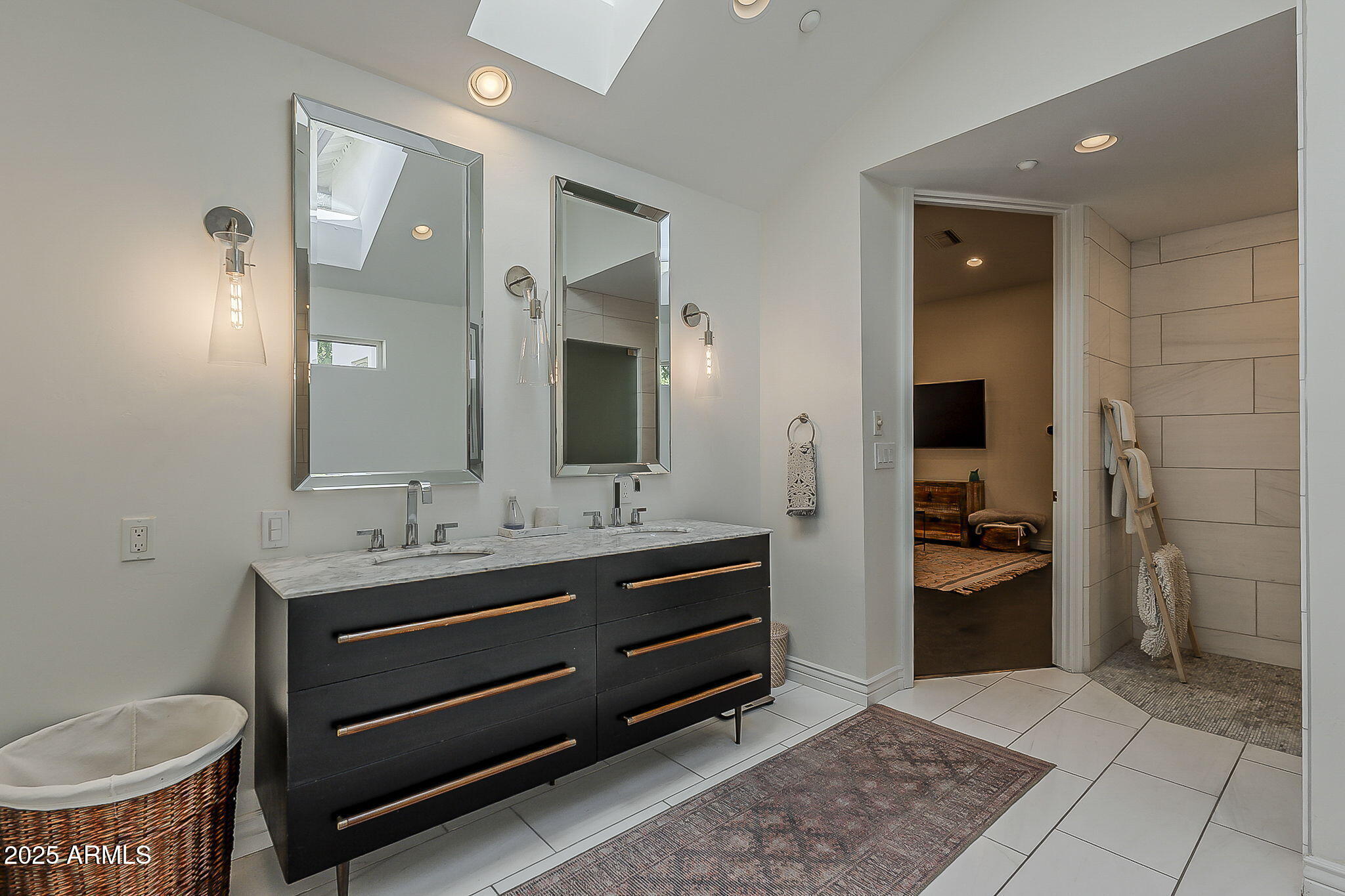 225 West Orchid Lane Phoenix, AZ 85021 - Photo 34 of 70 a spacious bathroom with a toilet sink and shower