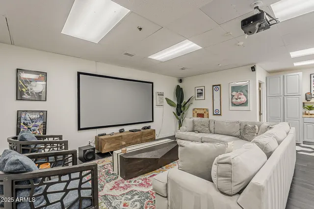 $1,599,000 | 225 West Orchid Lane, Phoenix, AZ 85021