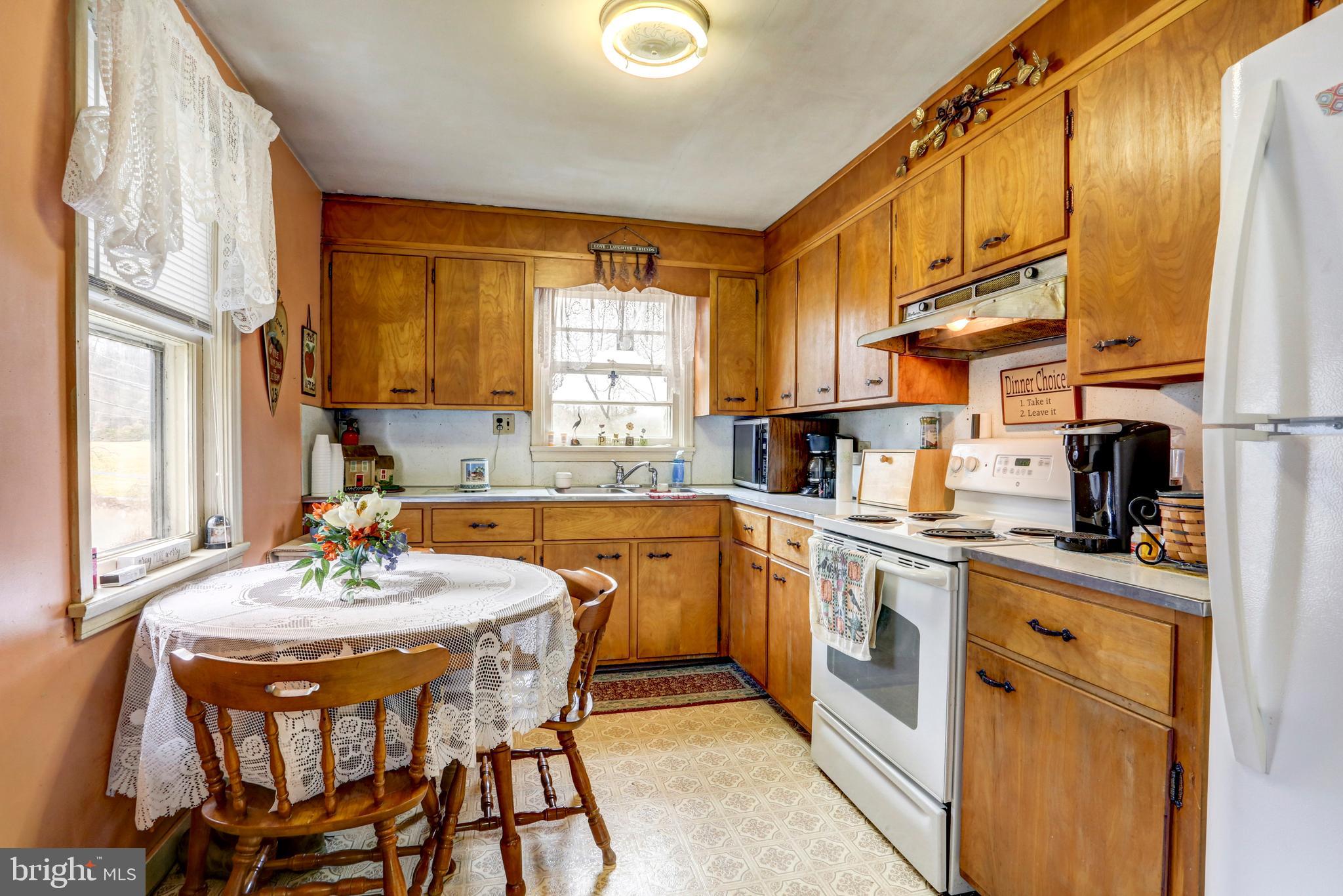 1290 South Cocalico Road Denver, PA 17517 - Photo 7 of 18 Kitchen