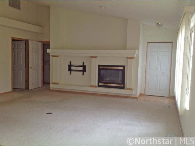 1919 Hunter Hill Road Hudson, WI 54016 - Photo 3 of 11