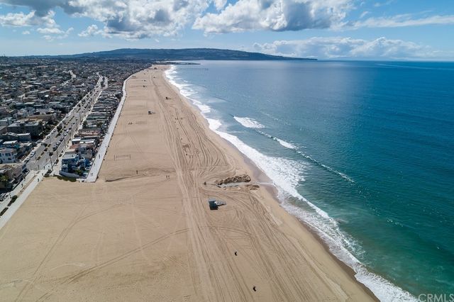 $2,900,000 | 133 1st Street, Manhattan Beach, CA 90266