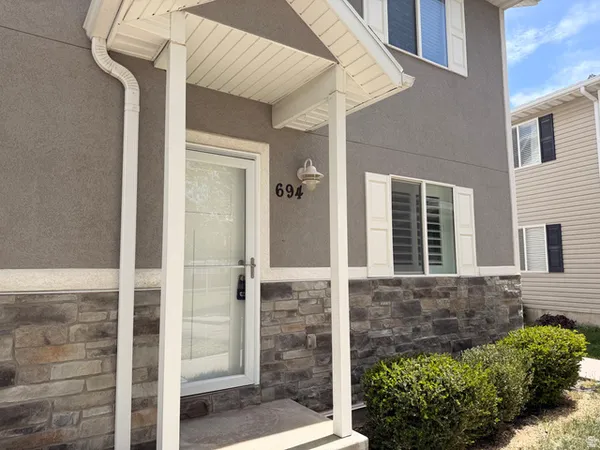 $305,000 | 694 West Ry Lane South, Tooele, UT 84074