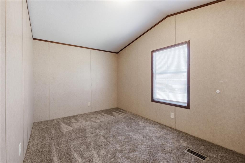 2015 Current Street Liberty, MO 64068 - Photo 21 of 30