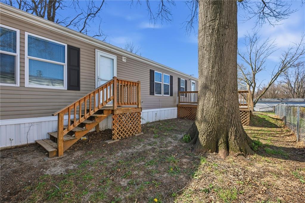 2015 Current Street Liberty, MO 64068 - Photo 25 of 30