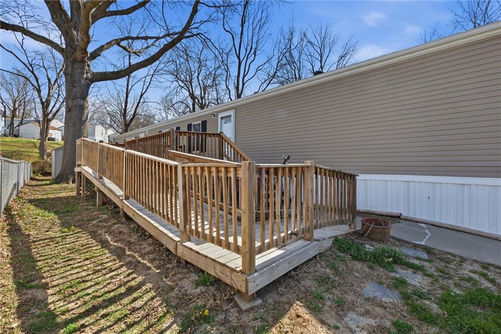 2015 Current Street Liberty, MO 64068 - Photo 27 of 30