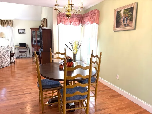 $435,000 | 6 Ryans Way, Unit 6, Rochdale, MA 01542