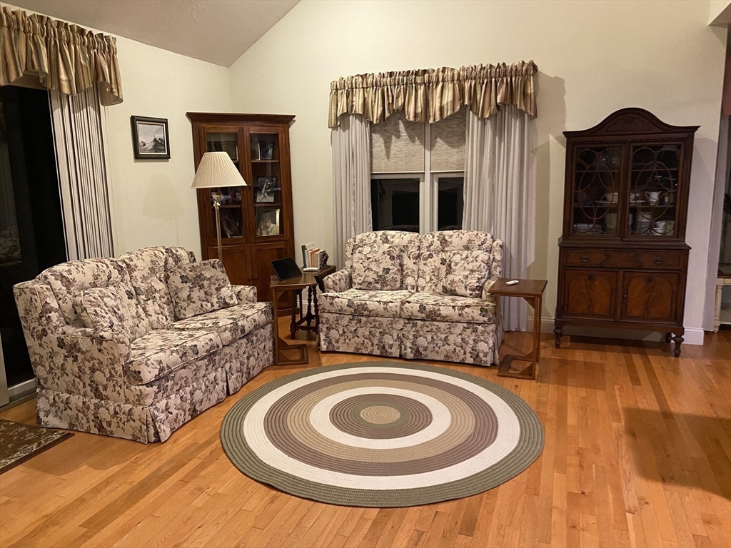 6 Ryans Way, Unit 6 Rochdale, MA 01542 - Photo 13 of 27