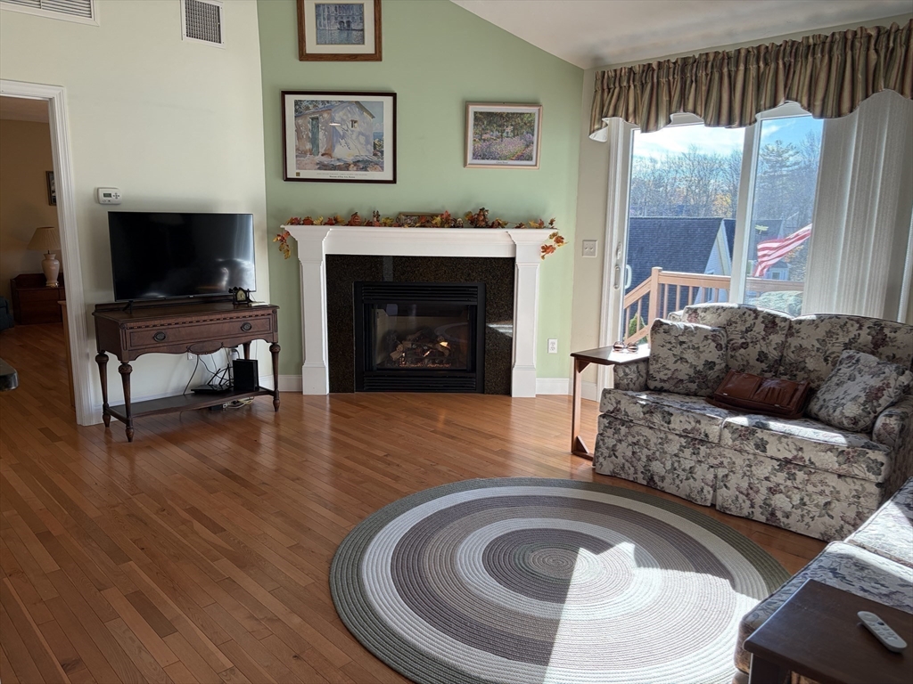 6 Ryans Way, Unit 6 Rochdale, MA 01542 - Photo 14 of 27