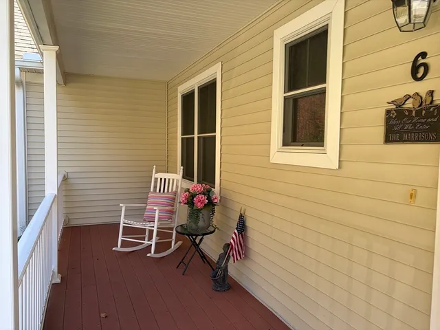 $435,000 | 6 Ryans Way, Unit 6, Rochdale, MA 01542