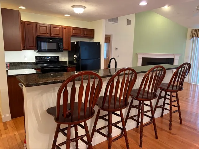 $435,000 | 6 Ryans Way, Unit 6, Rochdale, MA 01542